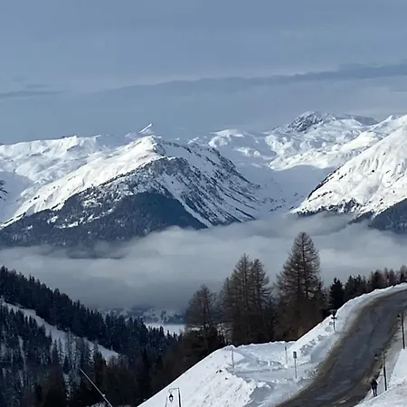 Charming Apt Near The Slopes Of